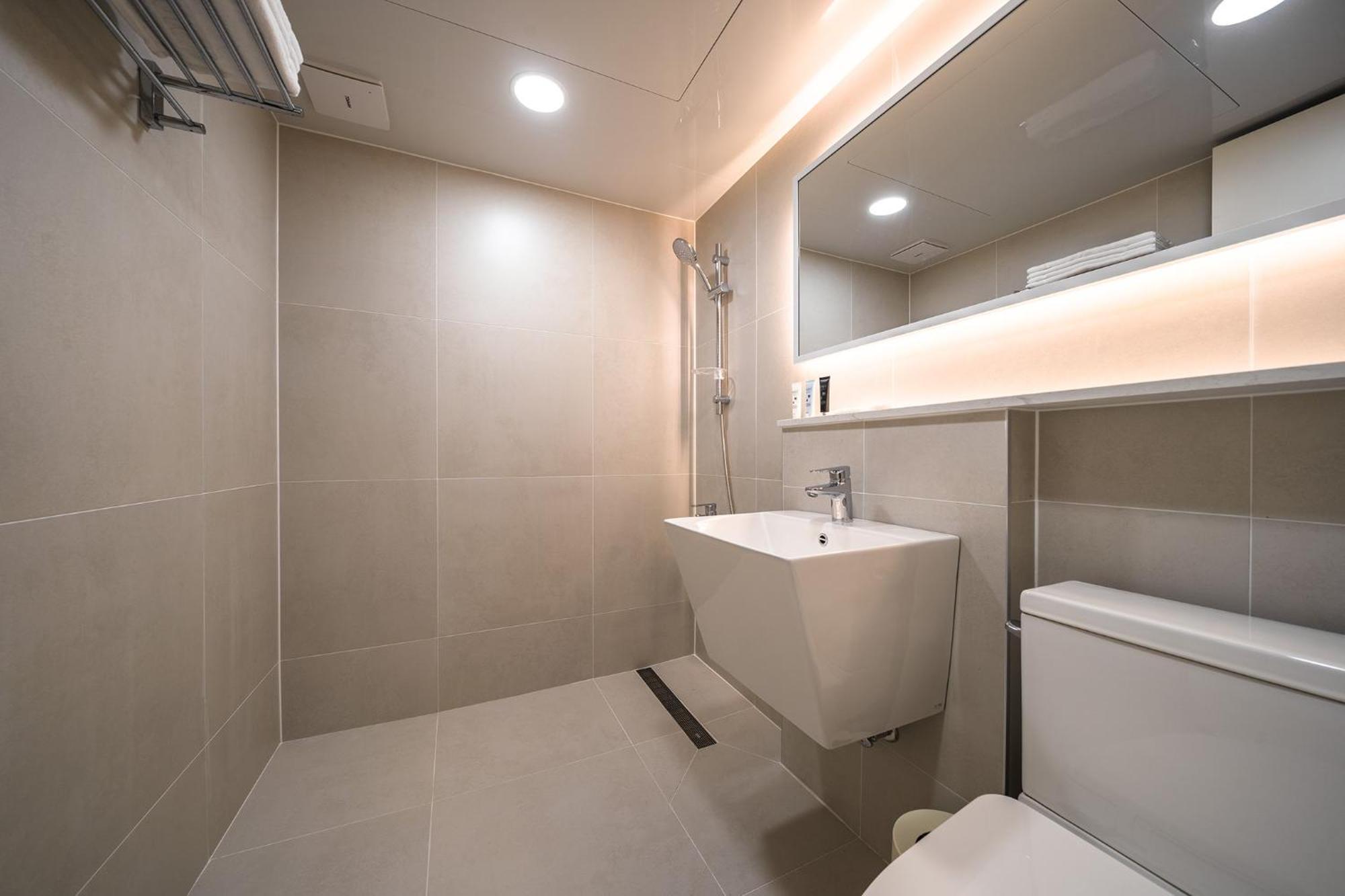 Mono Hotel Suwon Dış mekan fotoğraf